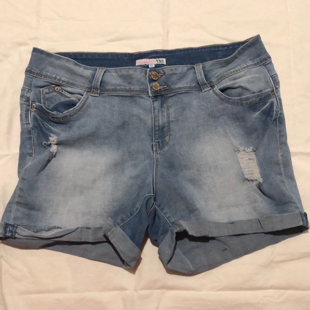 Wanna Betta Butt Denim shorts